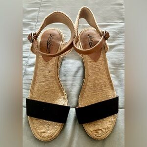 Lucky Brand women’s wedge sandals